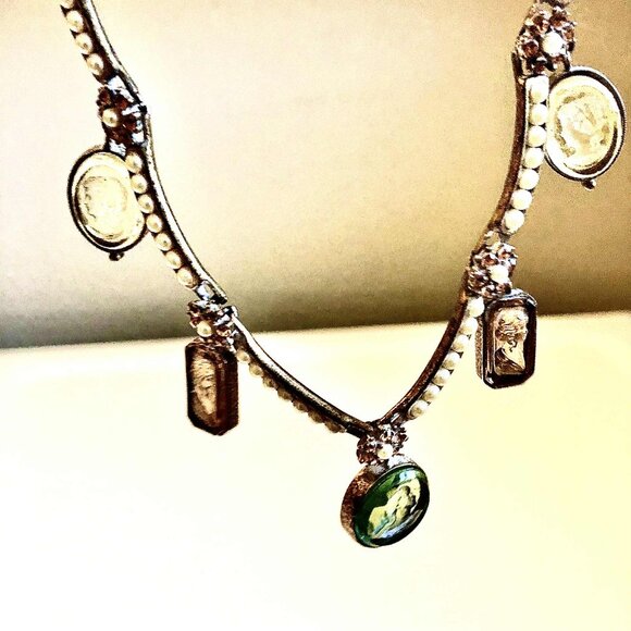 NWT SWEET ROMANCE USA Intaglio Cameo Necklace 20" - Picture 3 of 8